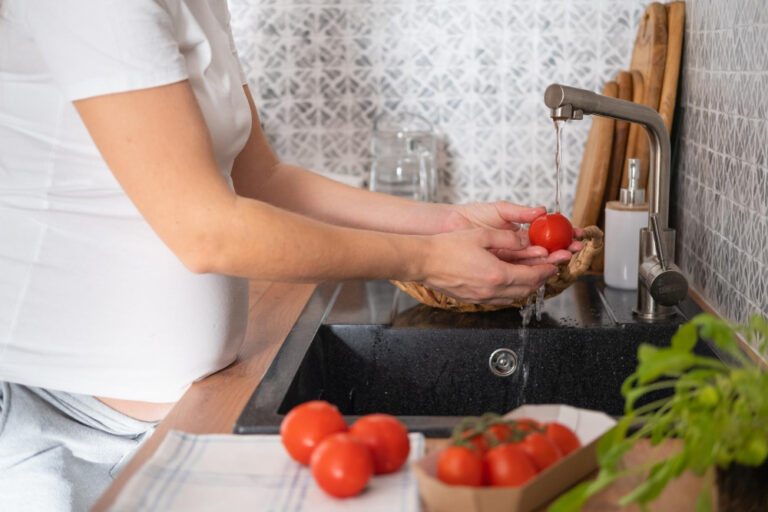 Scopri di più sull'articolo Mangiare in sicurezza durante la gravidanza