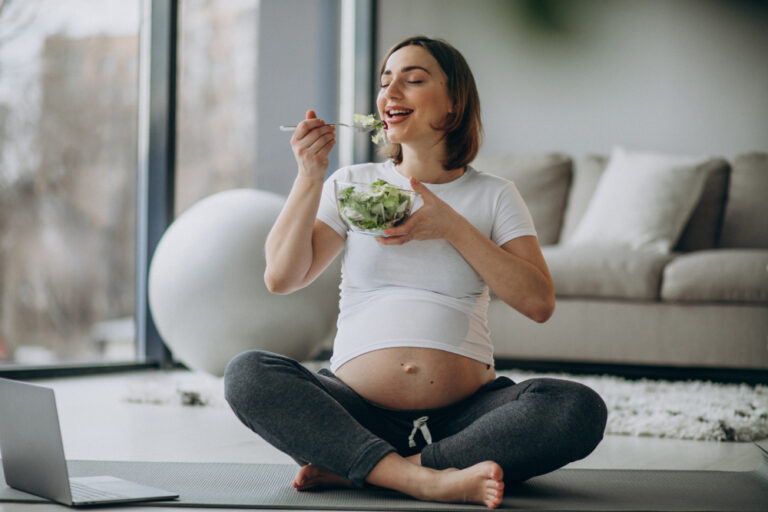 Scopri di più sull'articolo Alimentazione in gravidanza: scelte consapevoli per la salute di mamma e bambino
